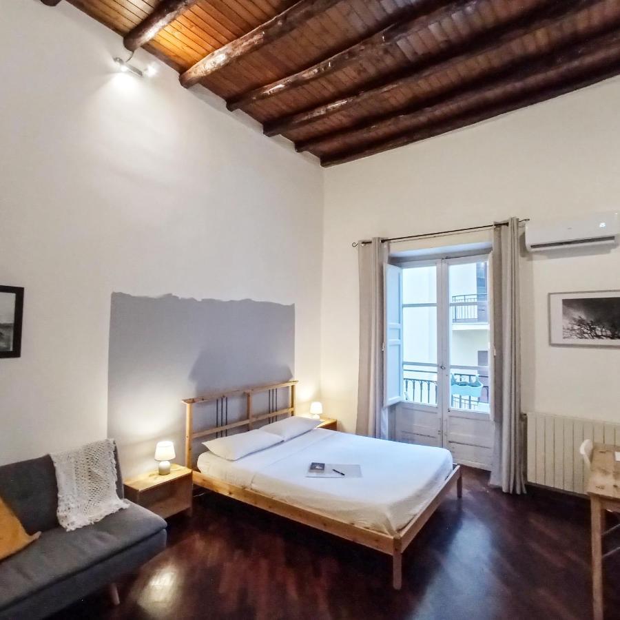 B&B Bandiera 77 Palermo Kültér fotó